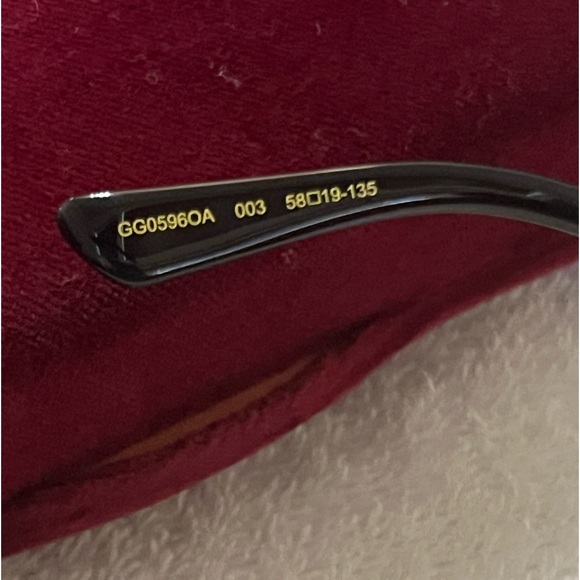 GUCCI Demo Round Ladies Eyeglasses GG05960A 003 58.19.135 - Picture 4 of 9